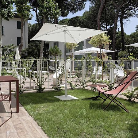 Elegance Riccione Aparthotel Екстериор снимка