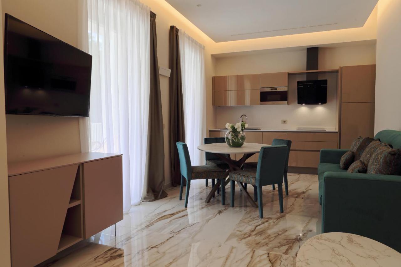 Elegance Riccione Aparthotel Екстериор снимка