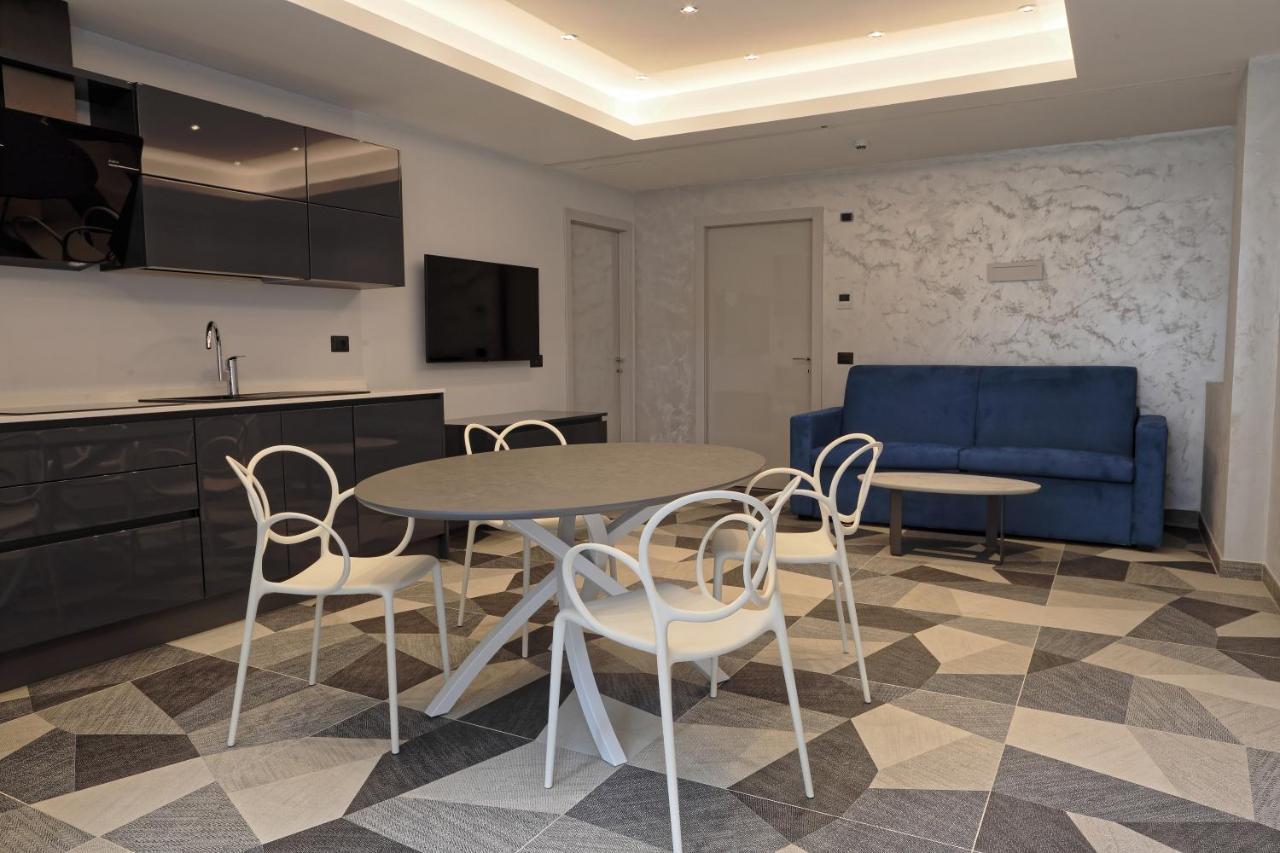 Elegance Riccione Aparthotel Екстериор снимка