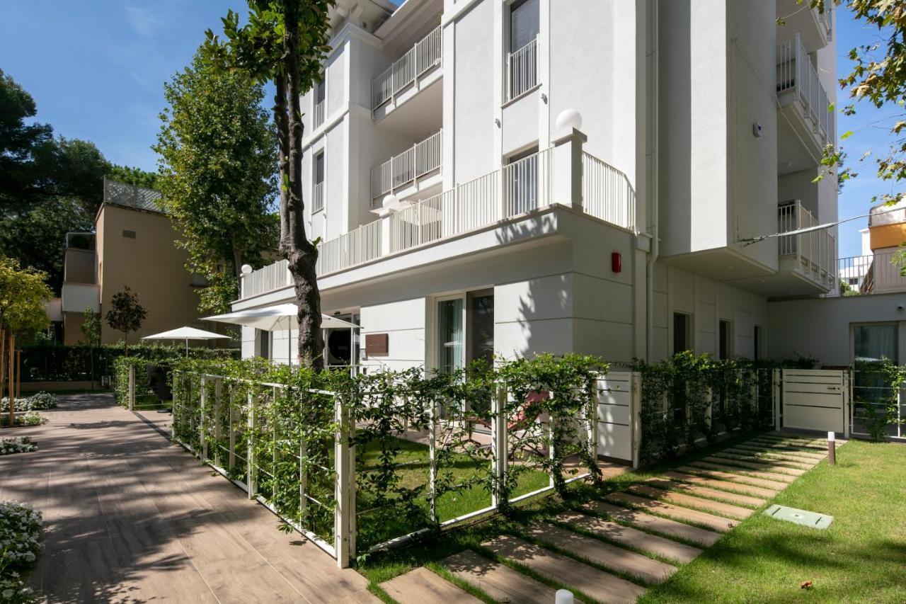 Elegance Riccione Aparthotel Екстериор снимка