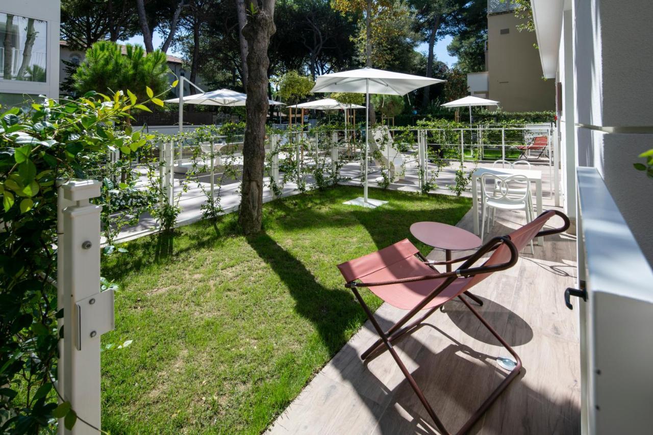 Elegance Riccione Aparthotel Екстериор снимка