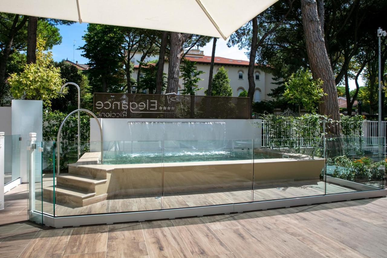 Elegance Riccione Aparthotel Екстериор снимка