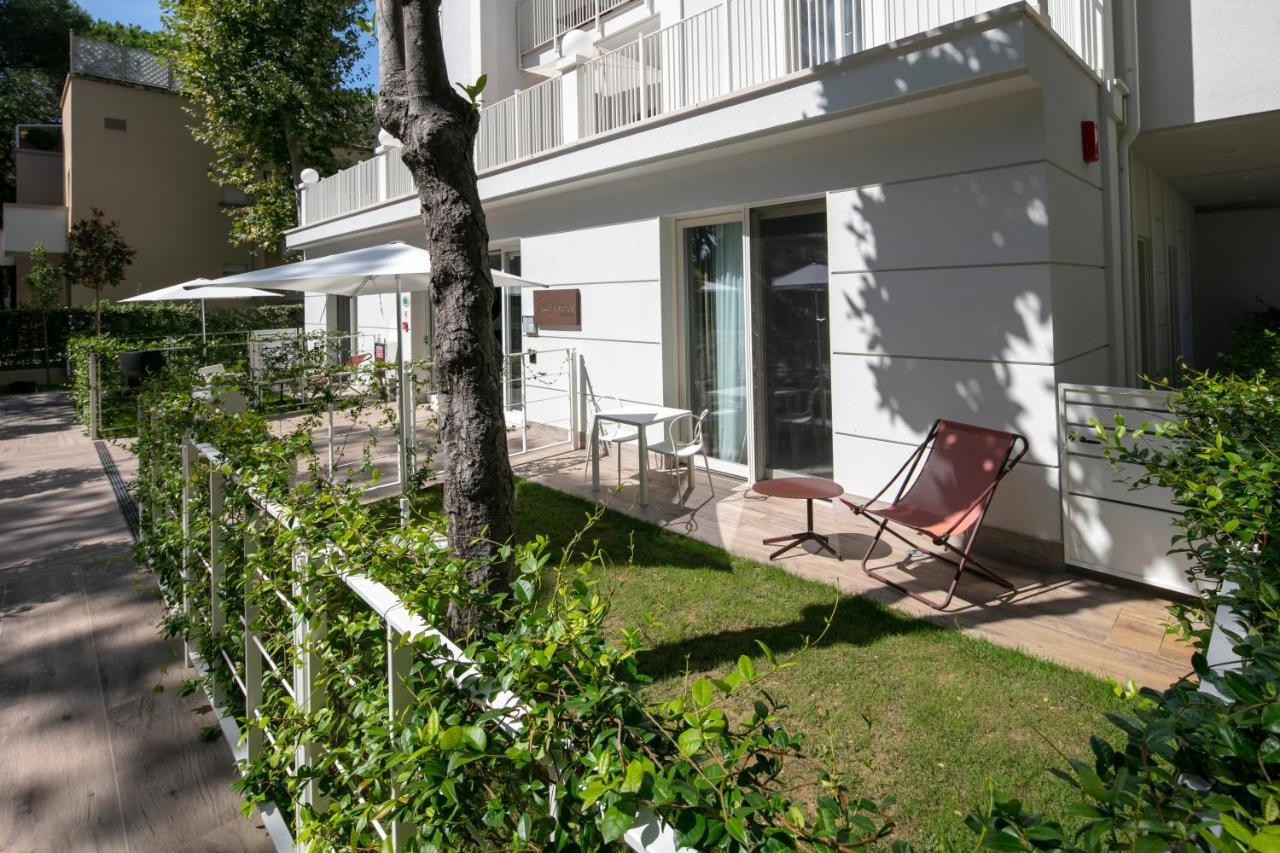 Elegance Riccione Aparthotel Екстериор снимка