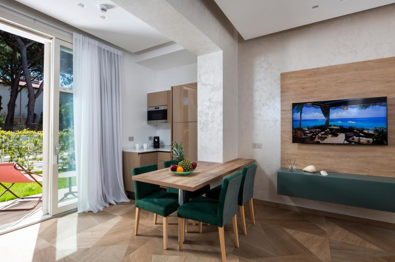 Elegance Riccione Aparthotel Екстериор снимка
